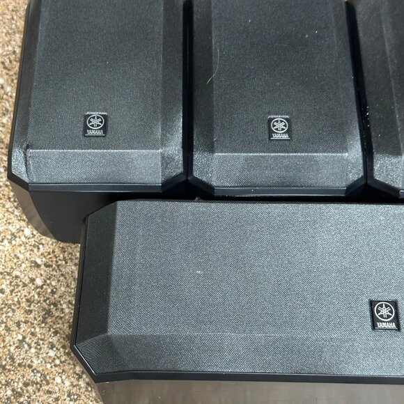 Yamaha NS-AP2600C & NS-AP2600S Set Of 5 Surround Sound Stereo Speakers TESTED - Picture 3 of 8